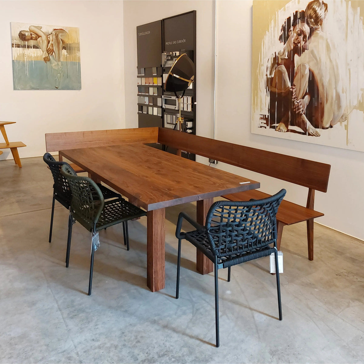 Sale: Eckbank PLACE aus Massivholz, Nussbaum 282 x 152 cm